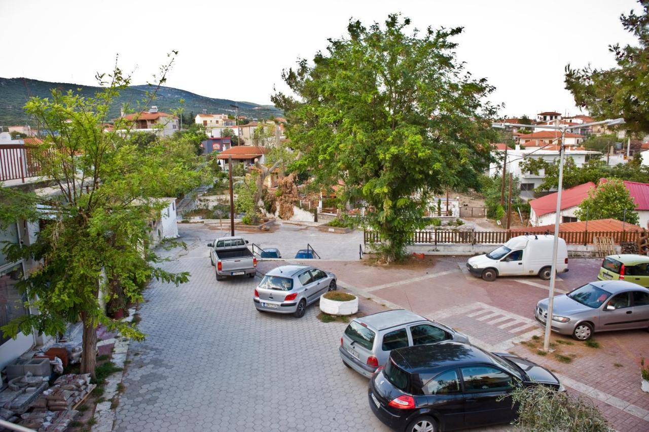Makri Square Apartment Екстериор снимка